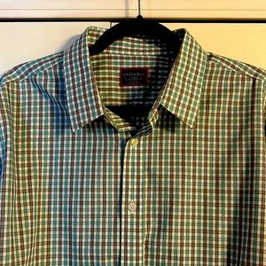 Never worn untuck it button down long sleeve men’s shirt xl